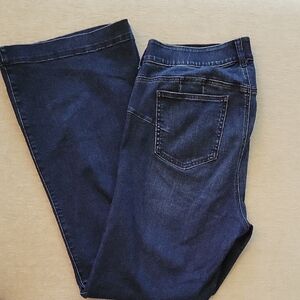 Torrid Dark Blue Bombshell Flare Jeans In Size 18T Tall.